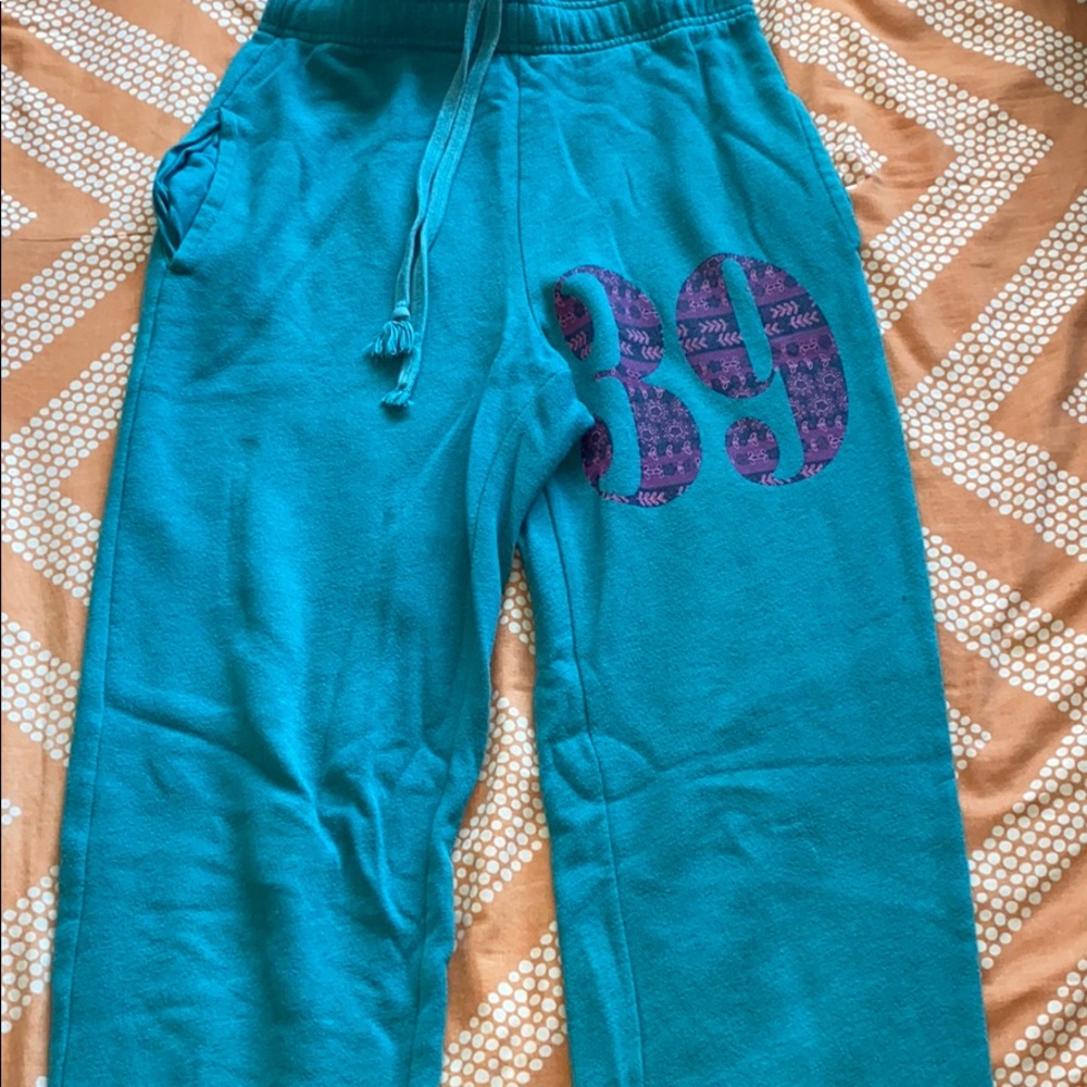Comfortable Sweatpants - Picture 2 of 4